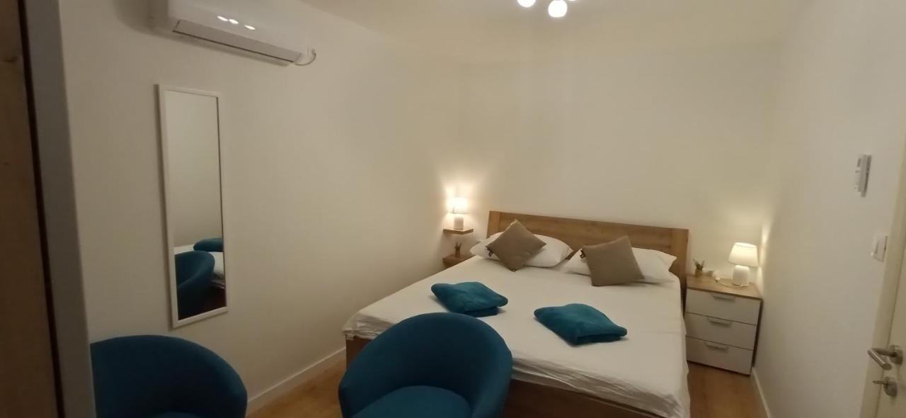 Holiday Home Peran Grebastica Luaran gambar