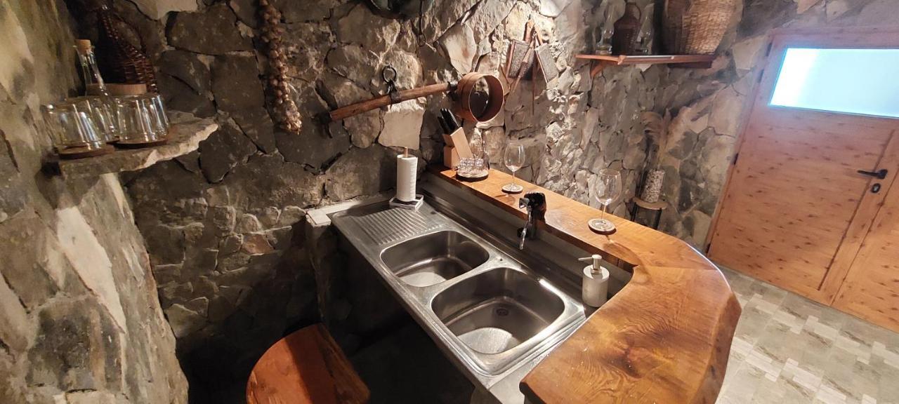 Holiday Home Peran Grebastica Luaran gambar