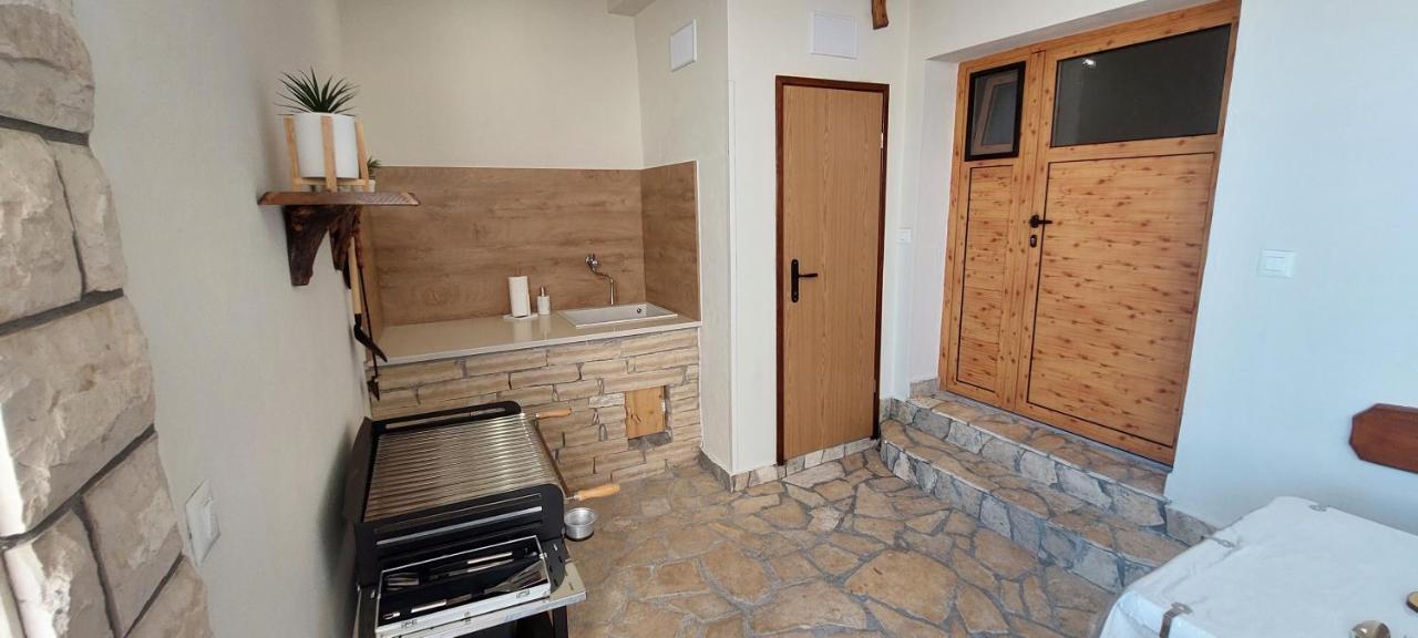 Holiday Home Peran Grebastica Luaran gambar
