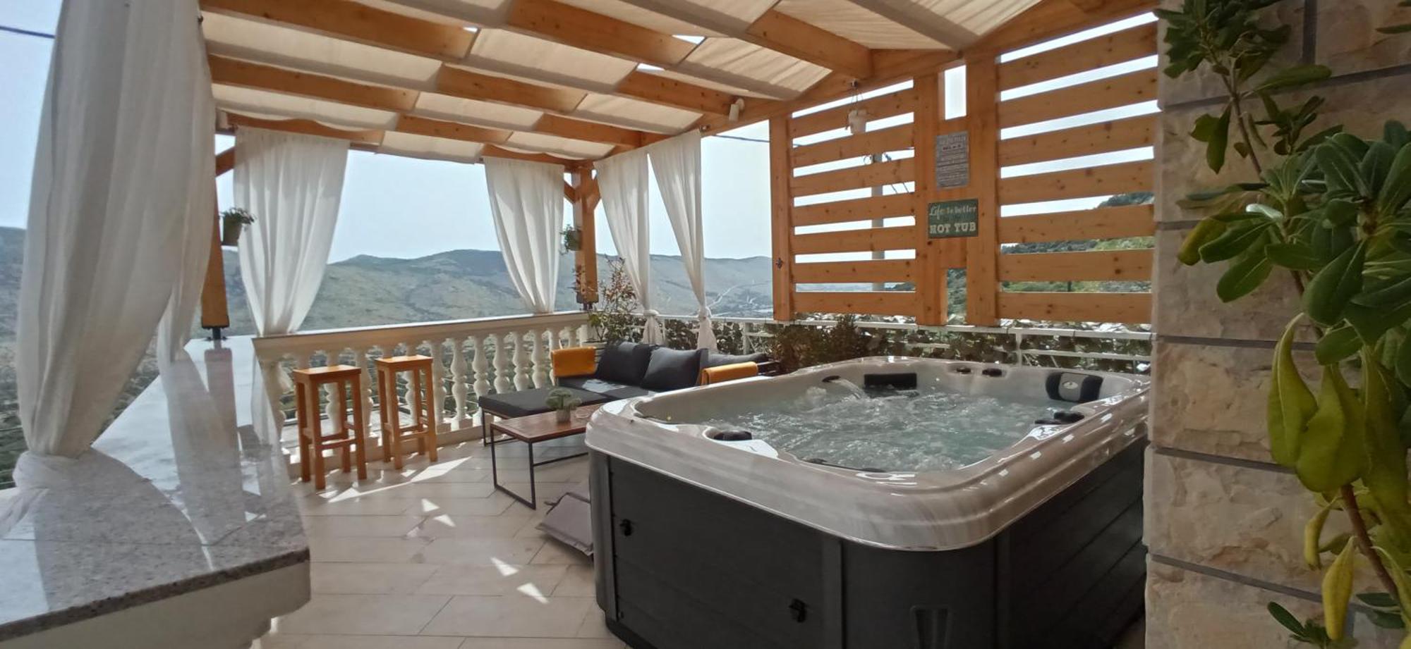 Holiday Home Peran Grebastica Luaran gambar