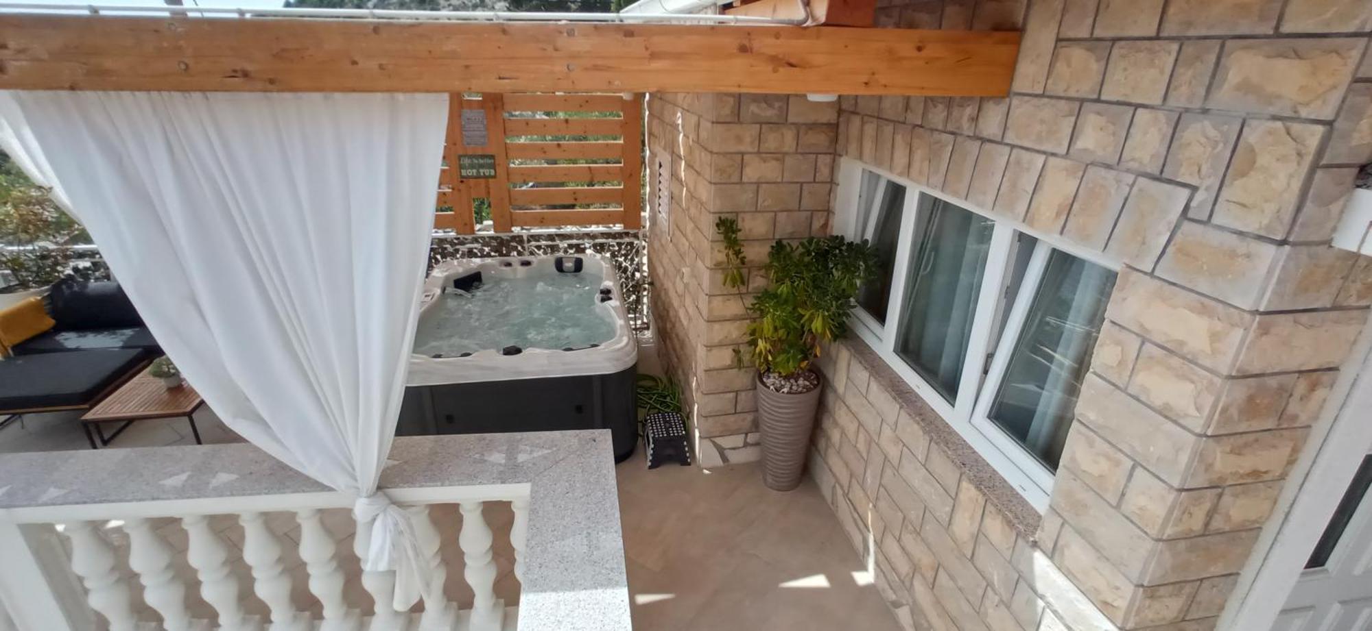 Holiday Home Peran Grebastica Luaran gambar