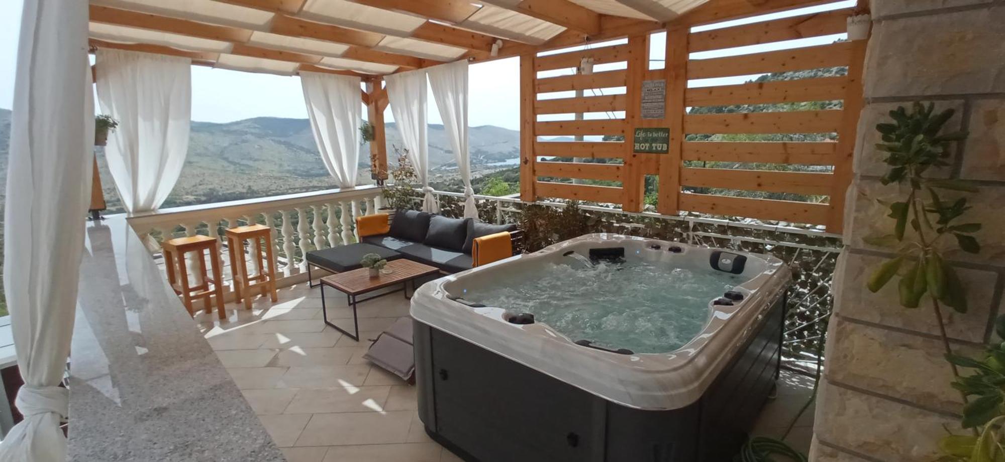 Holiday Home Peran Grebastica Luaran gambar